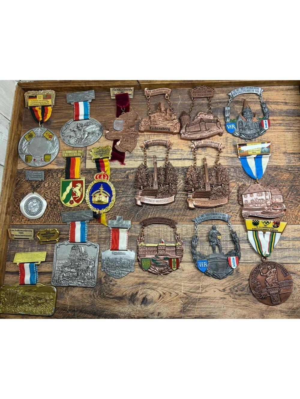 18 German Wandertag 1980s Hiking Medals - Architecture Museum Churches Olympics
